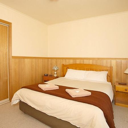 Apollo Bay Backpackers Lodge Bagian luar foto