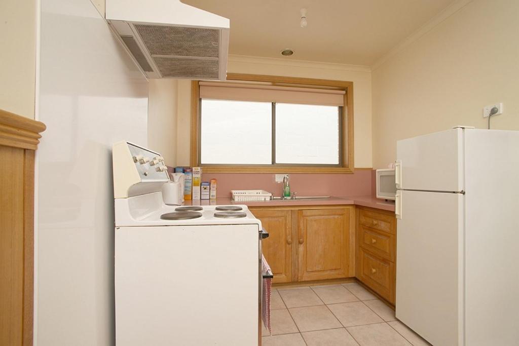 Apollo Bay Backpackers Lodge Bagian luar foto